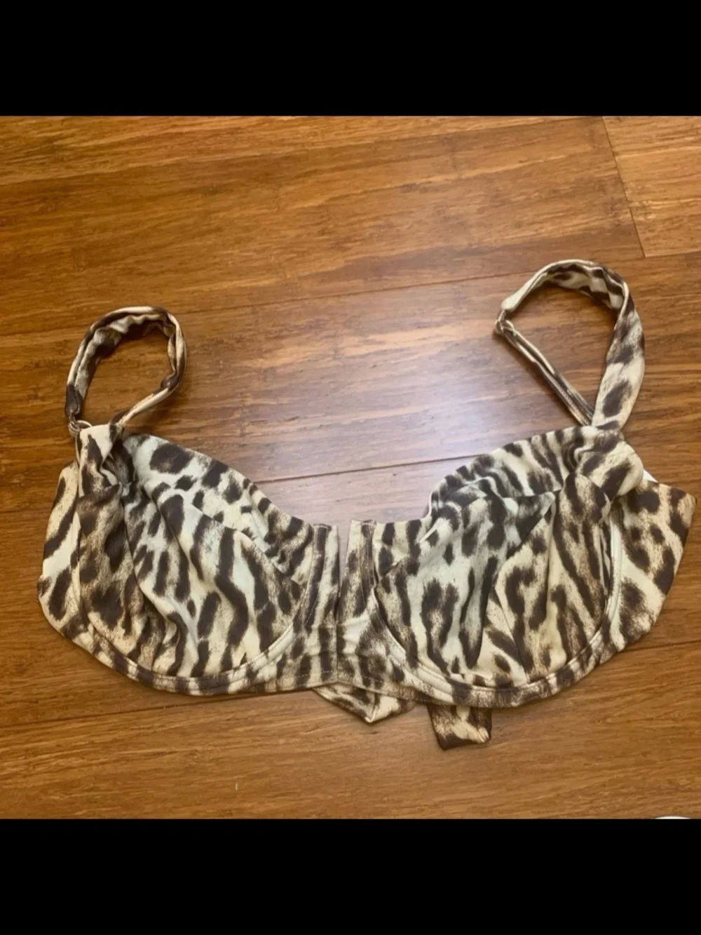 Lot of 2 Monday swimwear V XL bikini clovelly tops ivory and leopard print